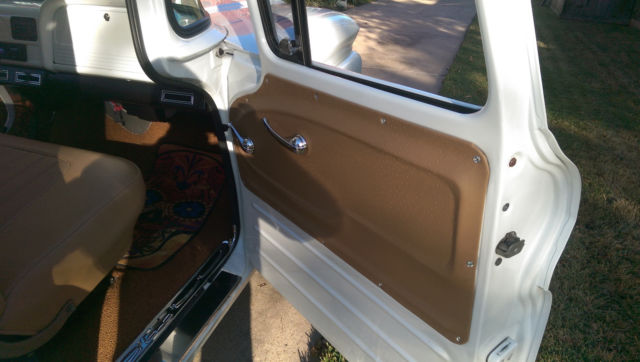 1962 White Chevrolet C-10