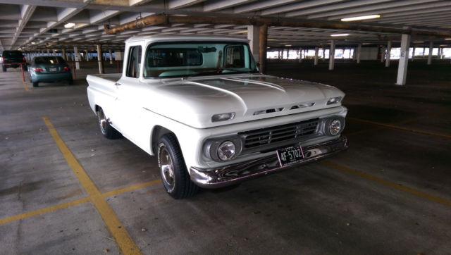 1962 White Chevrolet C-10
