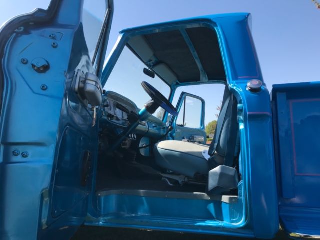 1962 Blue Ford F-100