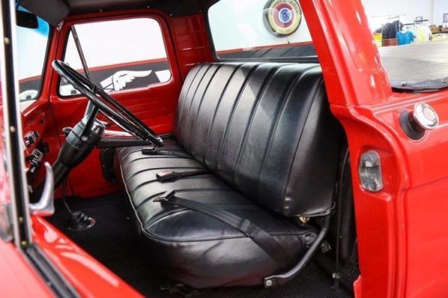 1962 -- Ford F-100 Pickup Truck
