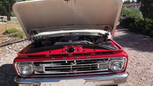 1962 Red & White Ford F-100 Intergrated / Unibody