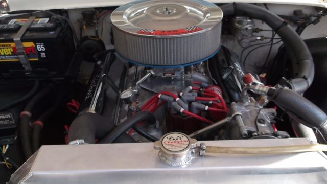 1962 Red & White Ford F-100 Intergrated / Unibody