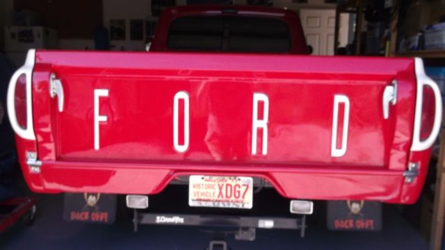 1962 Red & White Ford F-100 Intergrated / Unibody