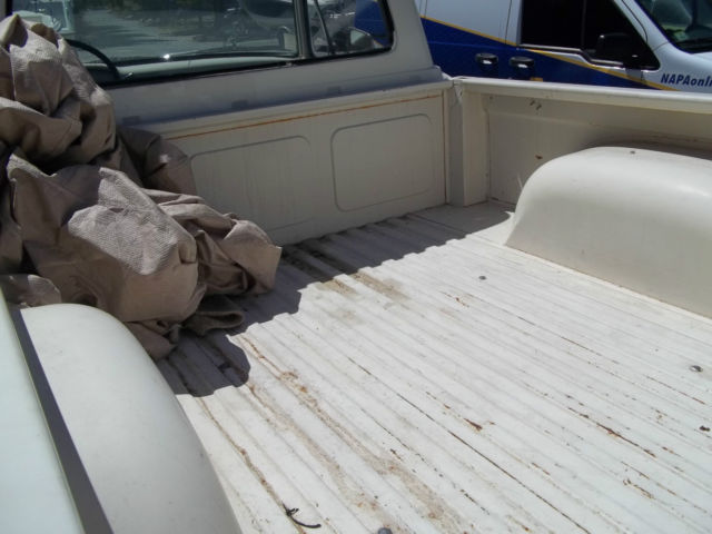 1962 White Ford F-100