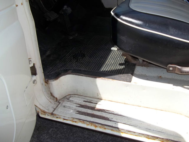 1962 White Ford F-100