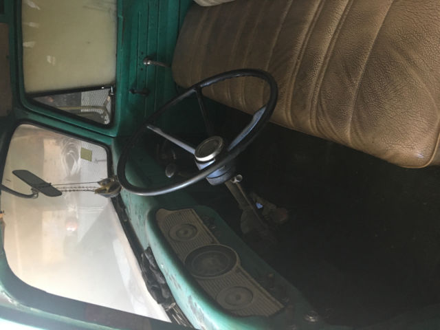 1962 Green Ford F-350 Cab & Chassis