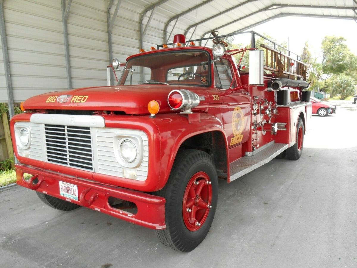 1962 Ford F800 Firetruck
