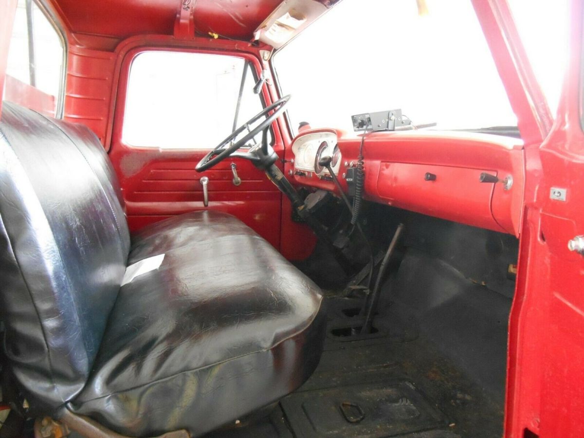 1962 Ford F800 Firetruck