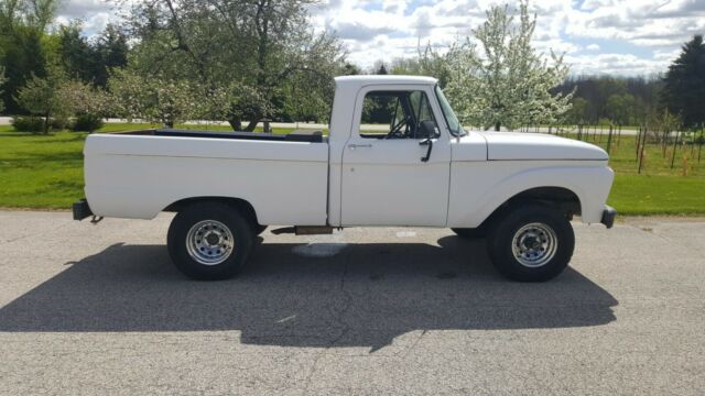 1962 White Ford F-100 Standard Cab Pickup