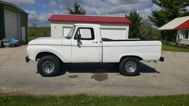 1962 White Ford F-100 Standard Cab Pickup