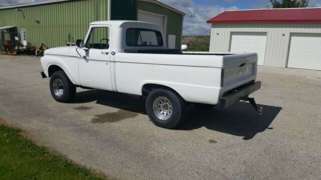 1962 White Ford F-100 Standard Cab Pickup