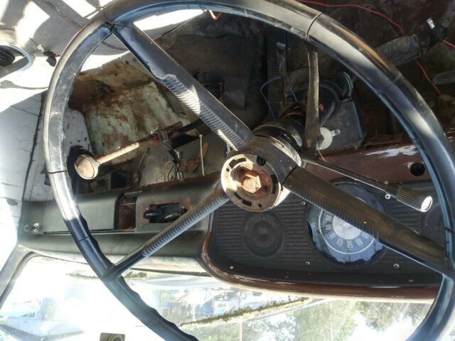 1962 White Ford F-100 Pickup Truck