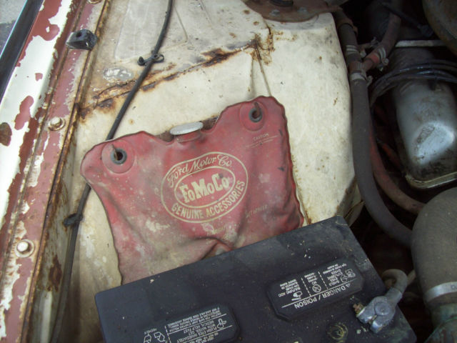 1962 White Ford Thunderbird Coupe