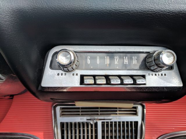 1962 Ford Thunderbird