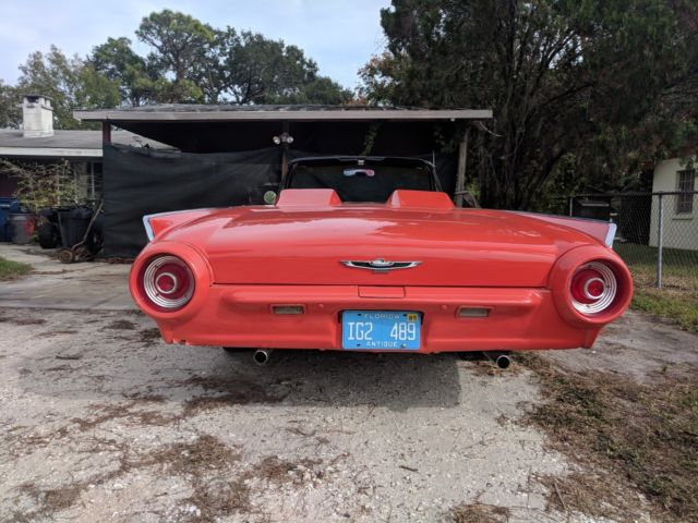 1962 Ford Thunderbird
