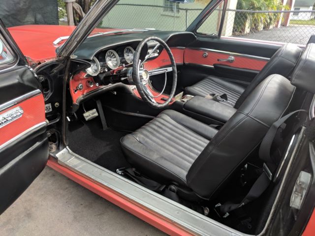 1962 Ford Thunderbird