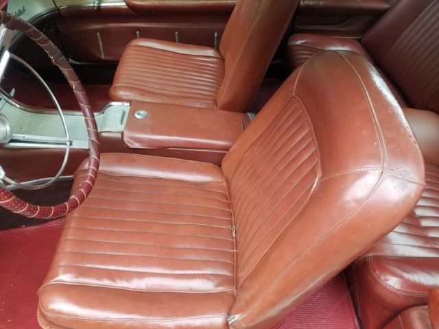 1962 White Ford Thunderbird Coupe