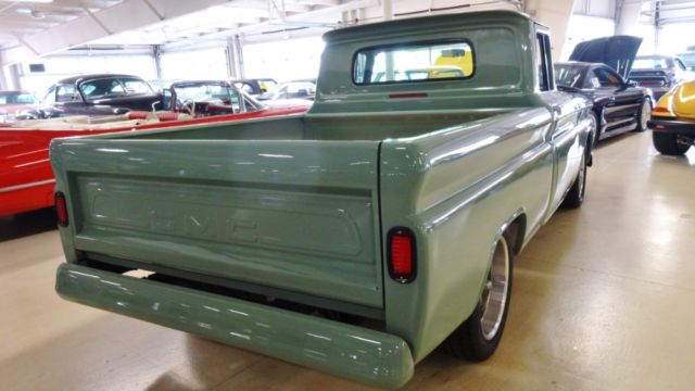 1962 Green GMC G10 --