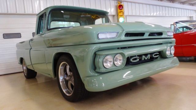 1962 Green GMC G10 --
