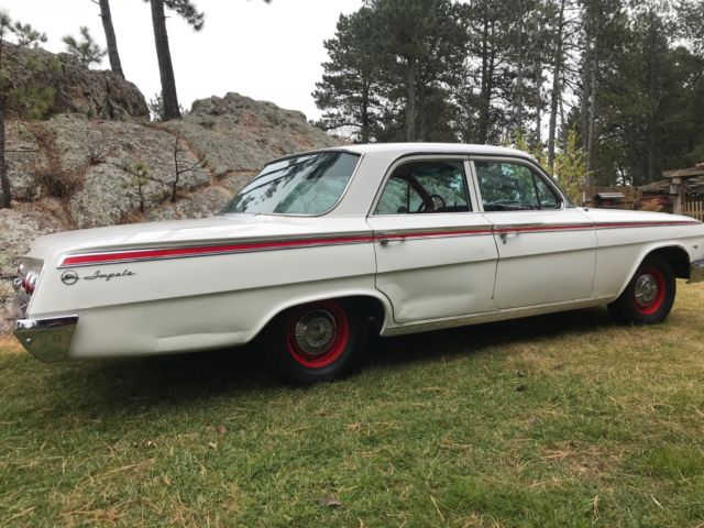 1962 White Chevrolet Impala