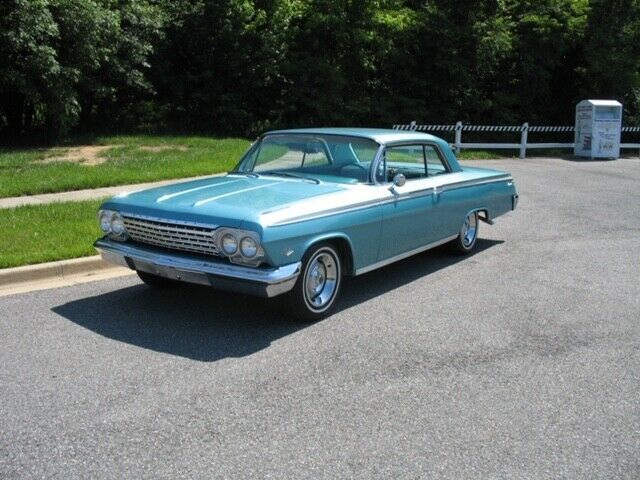 1962 Twilight Torquoise Chevrolet Impala Coupe