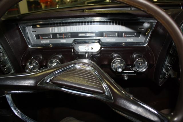 1962 Rosewood Chrysler Imperial Hardtop Sedan 4 Door
