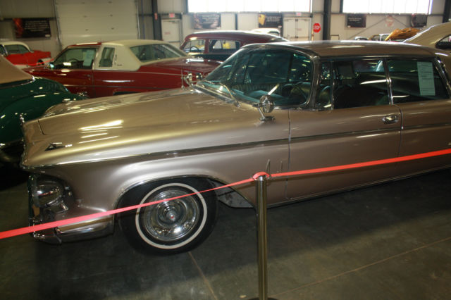 1962 Rosewood Chrysler Imperial Hardtop Sedan 4 Door