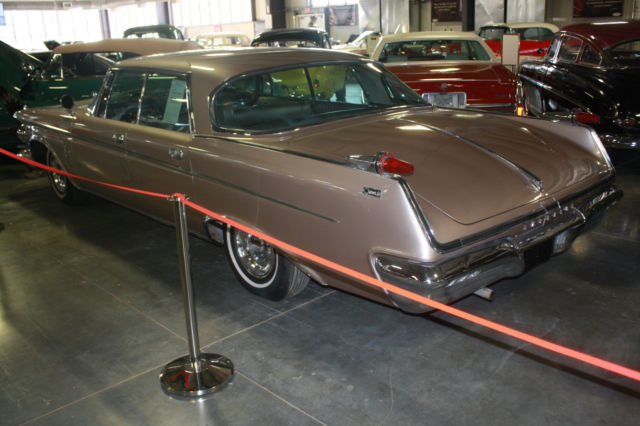 1962 Rosewood Chrysler Imperial Hardtop Sedan 4 Door