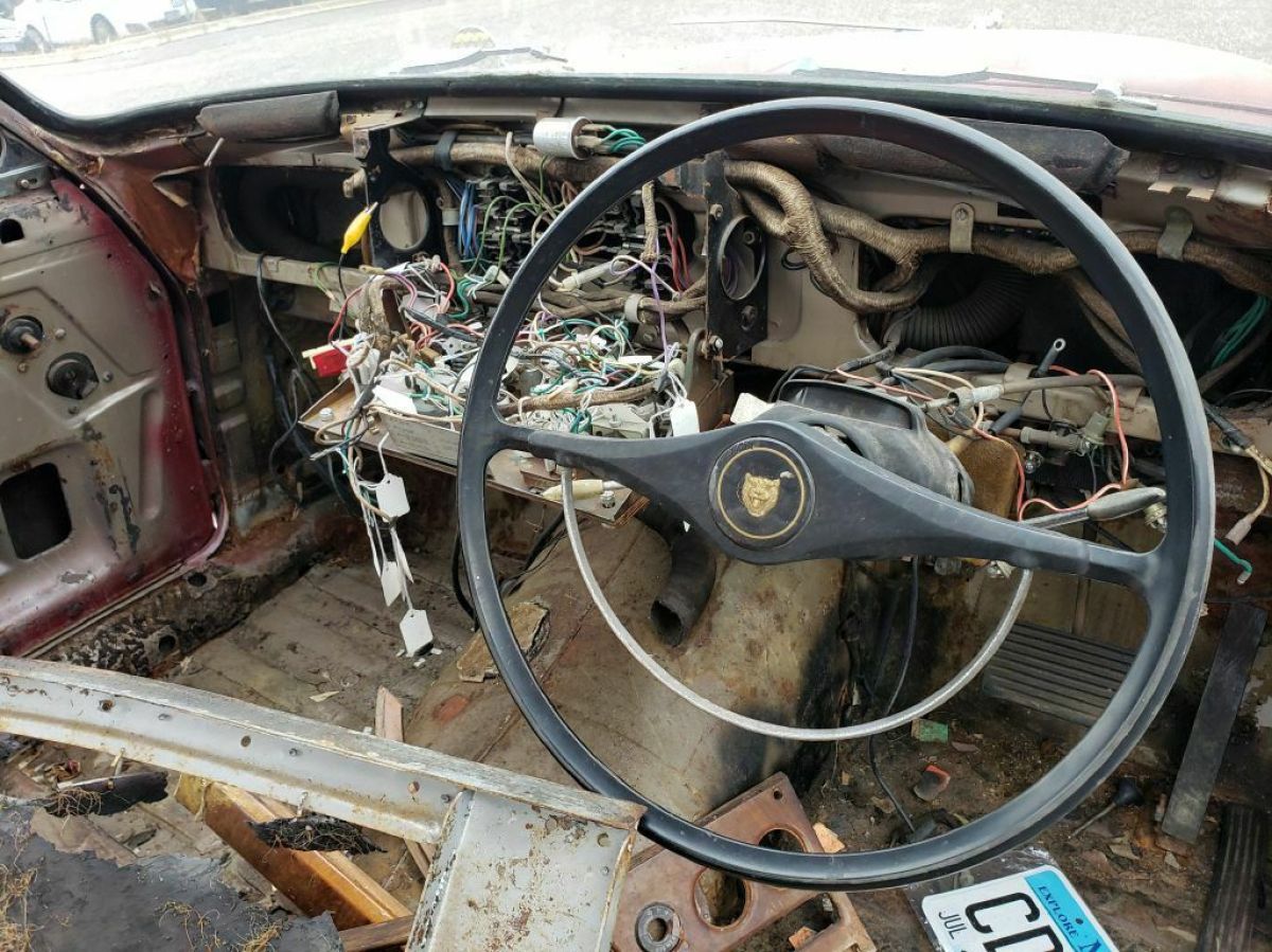 1962 Red Jaguar MK2 --