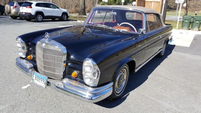 1962 Black Mercedes-Benz 220SE Convertible