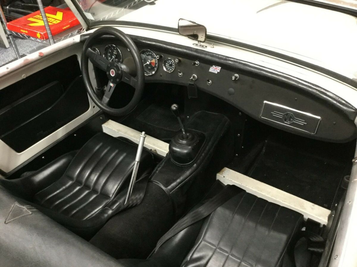 1962 White MG Midget
