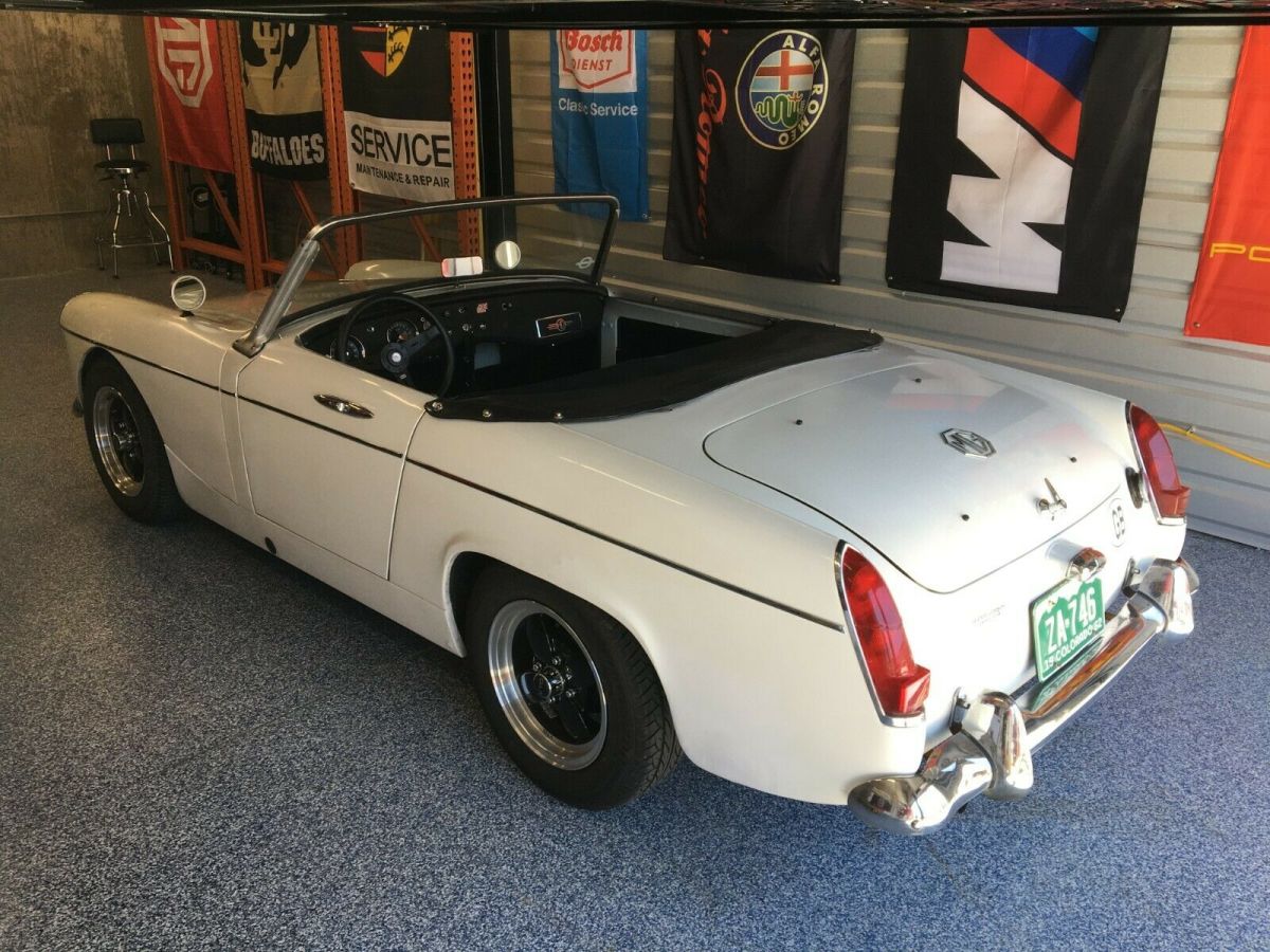 1962 White MG Midget
