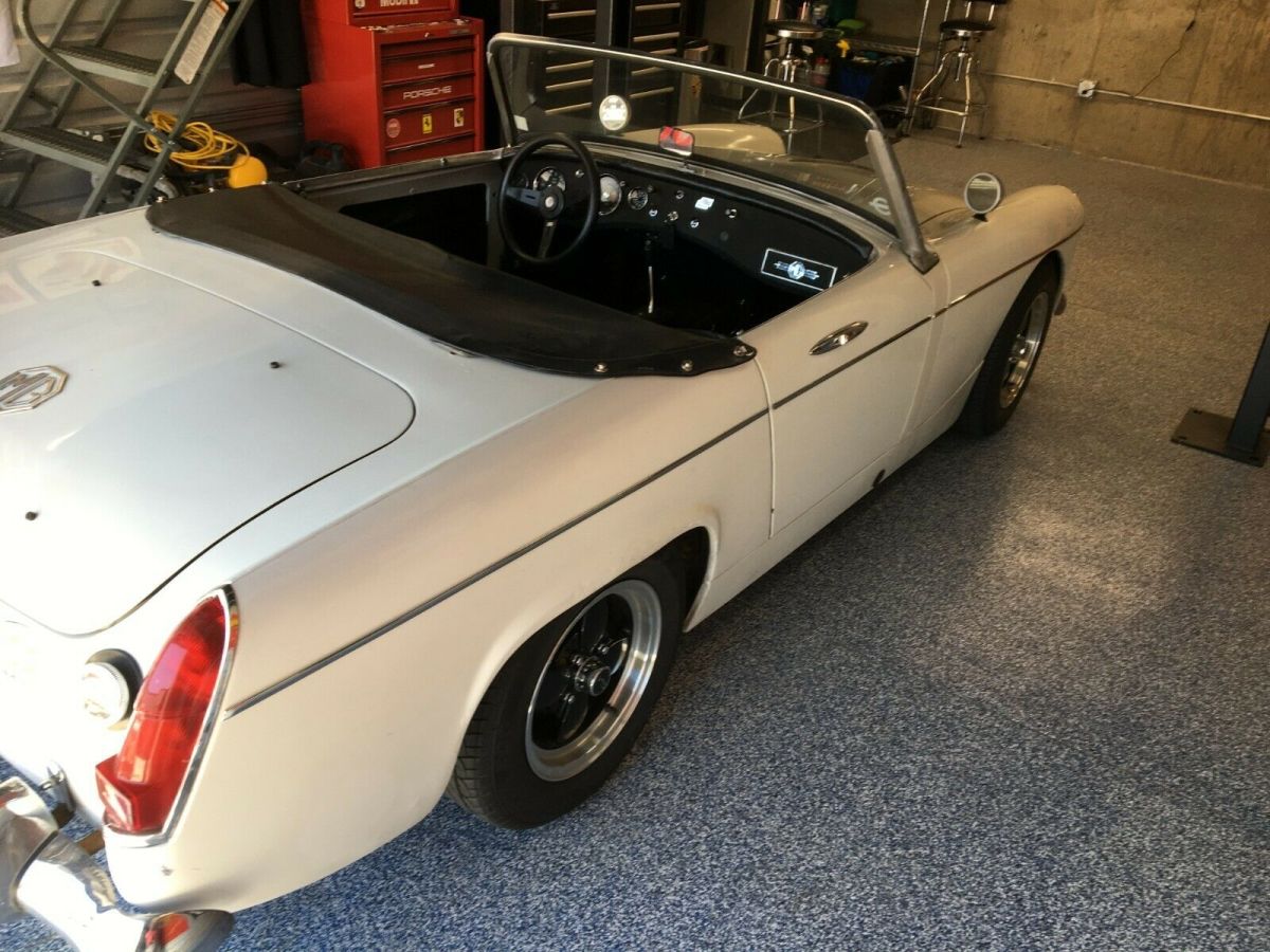1962 White MG Midget