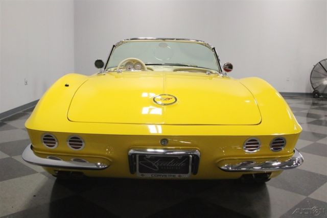 1962 Green Chevrolet Corvette