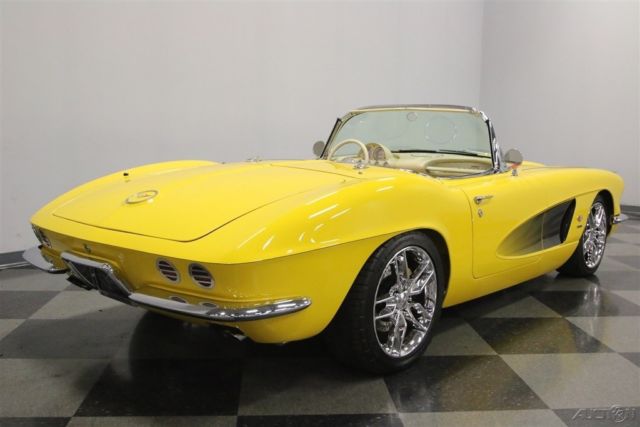 1962 Green Chevrolet Corvette