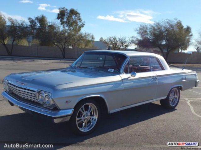 1962 Silver Chevrolet Impala