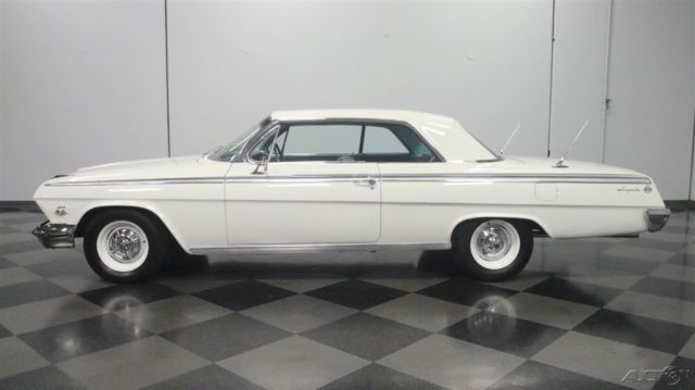 1962 White Chevrolet Impala