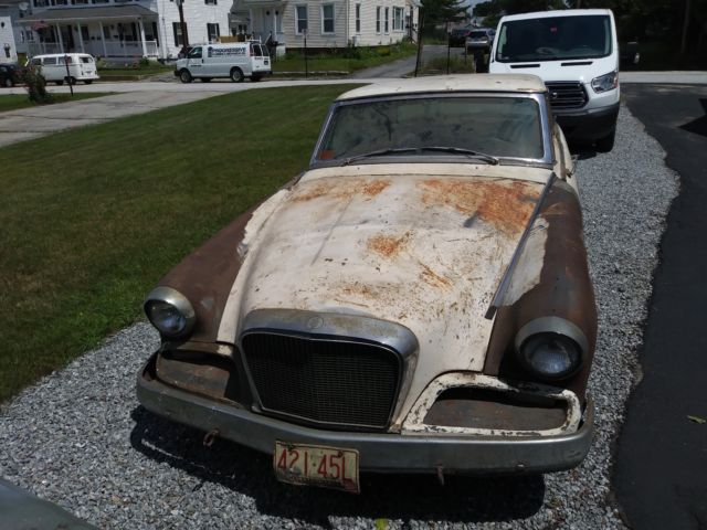 1962 Studebaker Hawk Hardtop/Sportscar