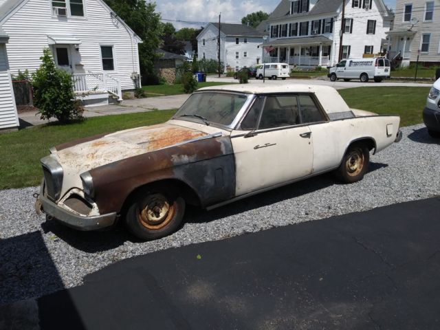 1962 Studebaker Hawk Hardtop/Sportscar
