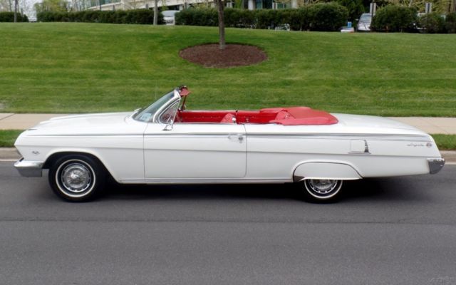 1962 White Chevrolet Impala Convertible