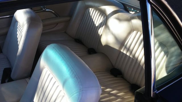 1962 WIMBELDON WHITE Ford Thunderbird Coupe