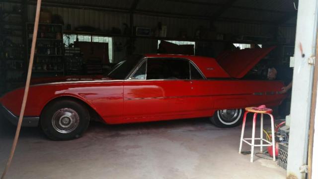 1962 Ford Thunderbird