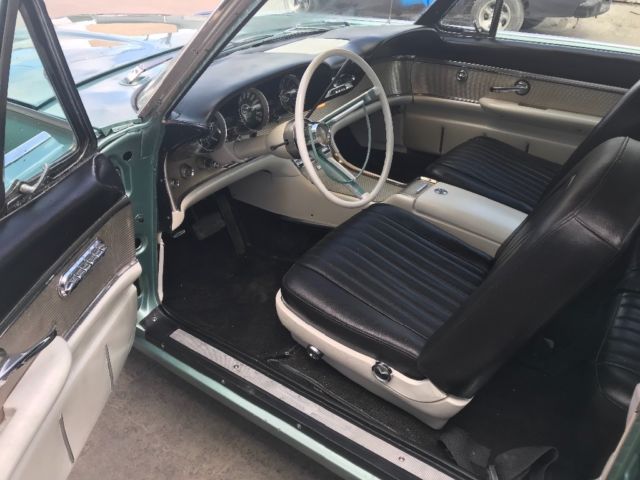 1962 Ford Thunderbird Coupe