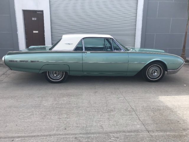 1962 Ford Thunderbird Coupe