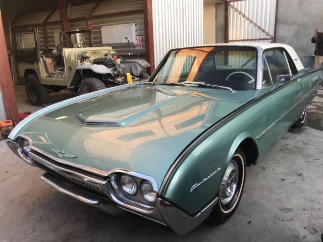 1962 Ford Thunderbird Coupe