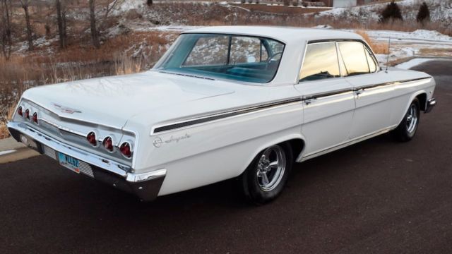 1962 White Chevrolet Impala