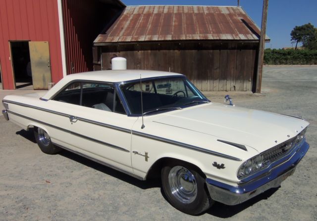 1963 Wimbledon White Ford Galaxie