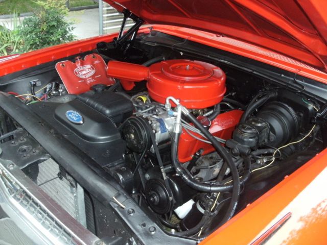 1963 red Ford Galaxie 2 dood HT fastback