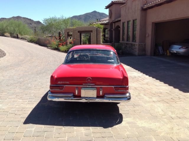 1963 Red Mercedes-Benz S-Class Coupe