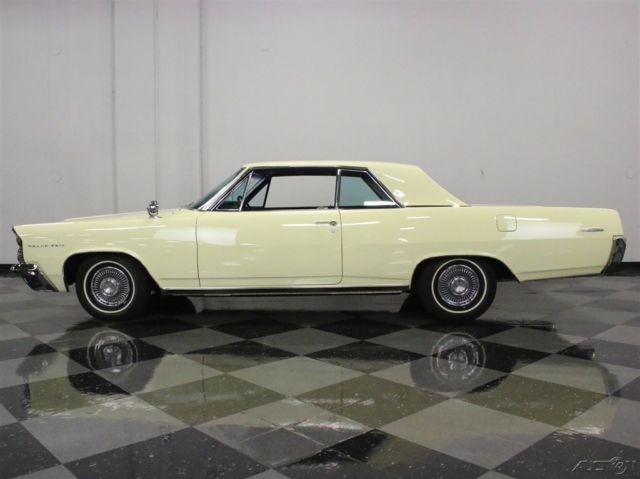 1963 Tan Pontiac Grand Prix